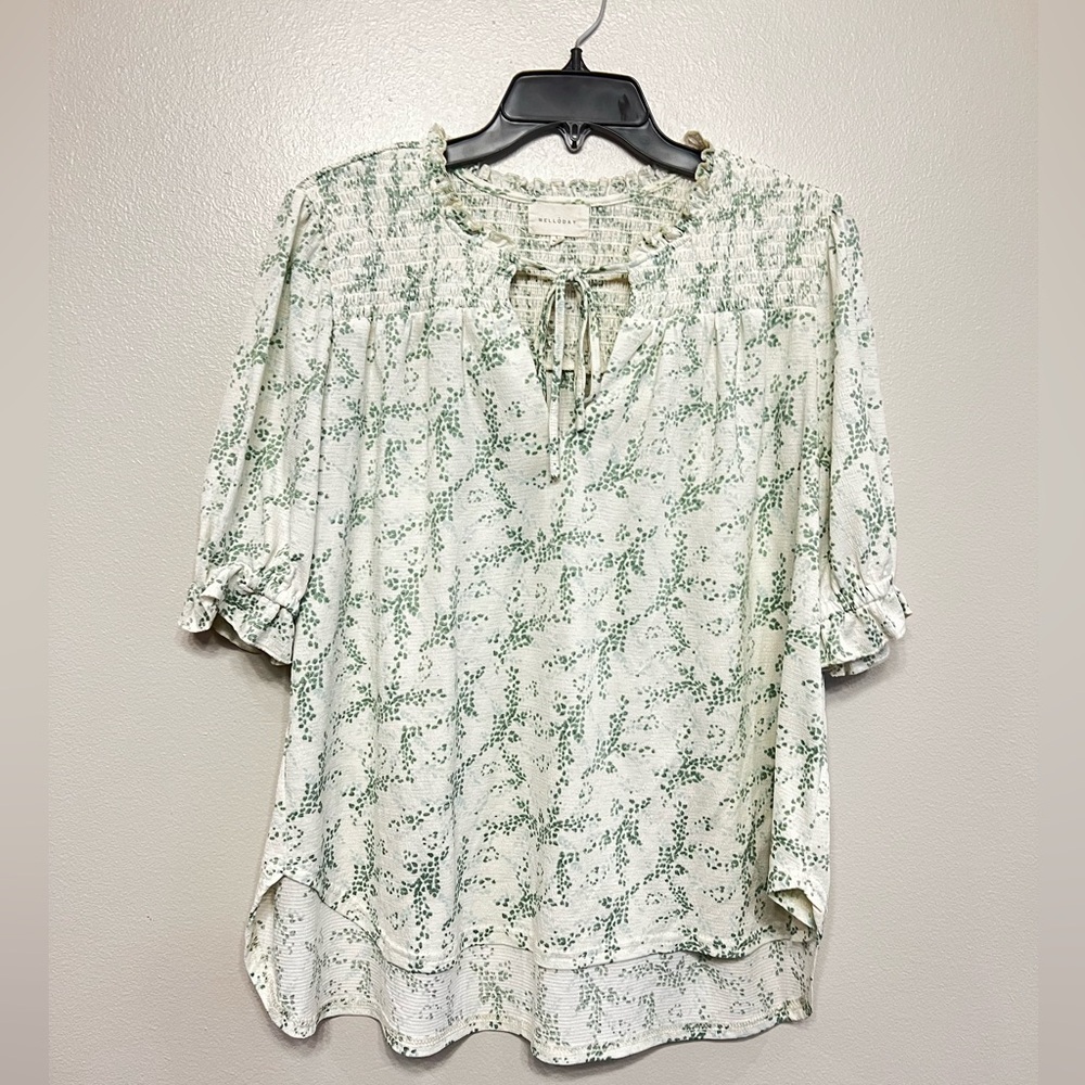 MELLODAY Green and White Leaf Floral Blouse‎ Ruffle Smocked Size Large